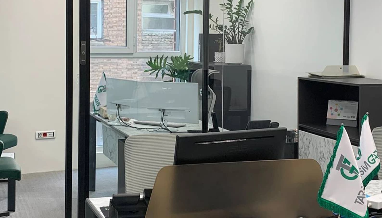 نمای بیرونی شرکت گارانتی ترسیم گران